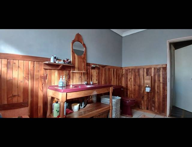 3 BEDROOM FREEHOLD FOR SALE IN TARLTON